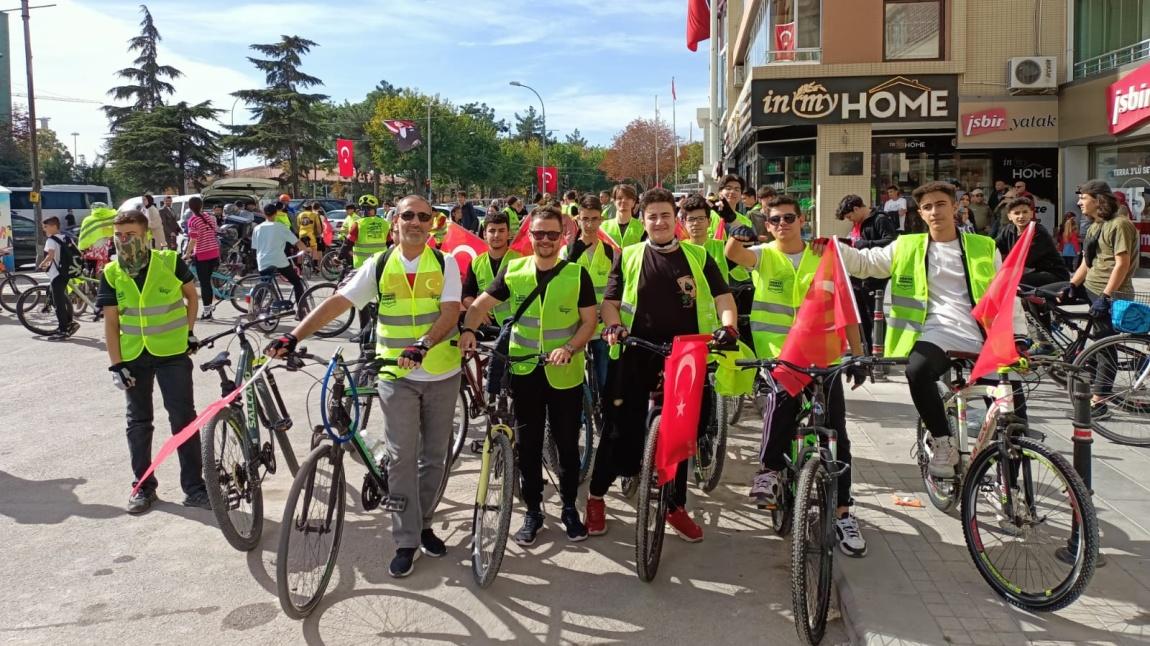 Cumhuriyetimizin 100. yılında 100 bisiklet öğretmen-öğrenci buluşması
